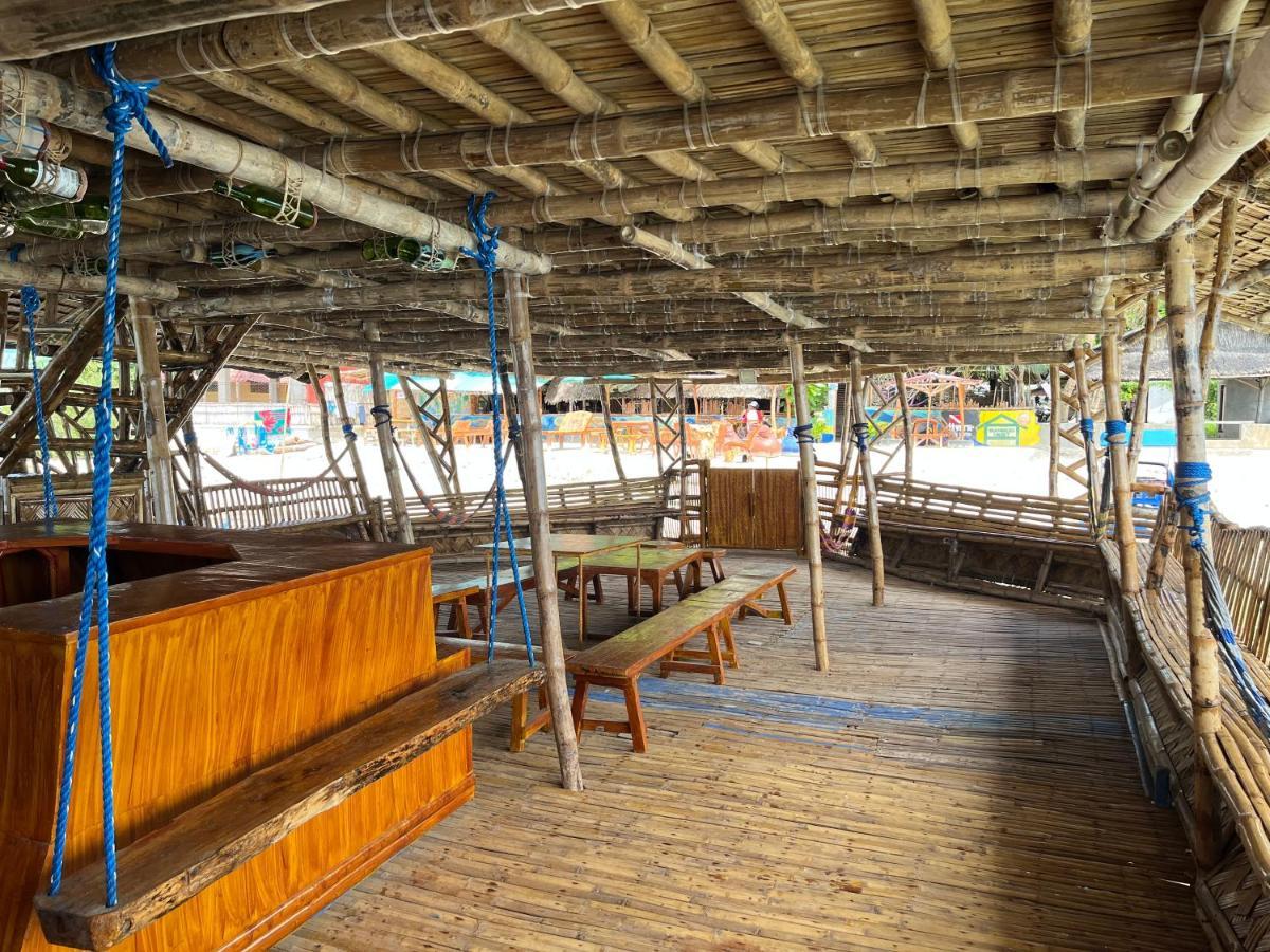 Bamboo Nest Beachfront Puerto Princesa Екстер'єр фото